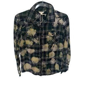 HEM AND THREAD Bleached flannel blue, green gold plaid Button up Woman’s size S